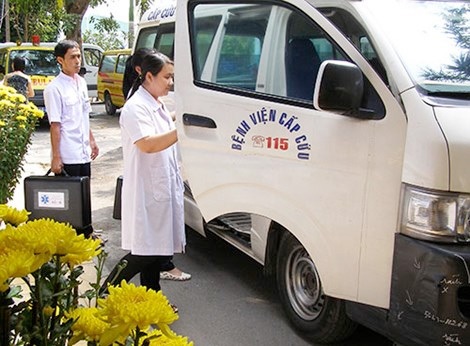 Không nên tùy tiện di chuyển người bị tai nạn giao thông - 1 Không nên tùy tiện di chuyển người bị tai nạn giao thông