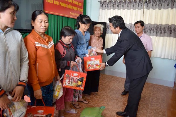 Trao "mùa xuân ngọt ngào" cho những hoàn cảnh khó khăn - 1 Cùng Ajinomoto Việt Nam chia sẻ yêu thương