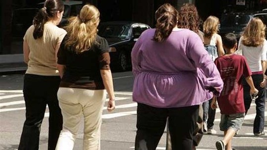Đi bộ 15 phút có thể giúp người dư cân bớt thèm thức ăn ngọt
Ảnh: usatoday.com