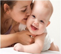 Động kinh ở trẻ nhỏ - Bạn đã biết cách chăm sóc? - 1 Trẻ bị động kinh cần tình yêu thương của cha mẹ