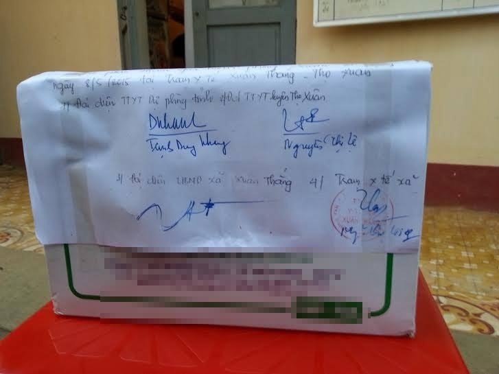 Cháu bé 13 ngày tuổi chết bất thường sau tiêm vắc xin phòng lao - 3 Hộp vắc xin đã được cơ quan chức năng niêm phong