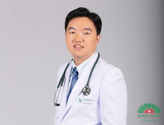 Bác sĩ Thái Lan trực tiếp tư vấn vô sinh miễn phí - 1 TS.BS. Theerayut sẽ trực tiếp thăm khám và tư vấn cho các
cặp đôi hiếm muộn