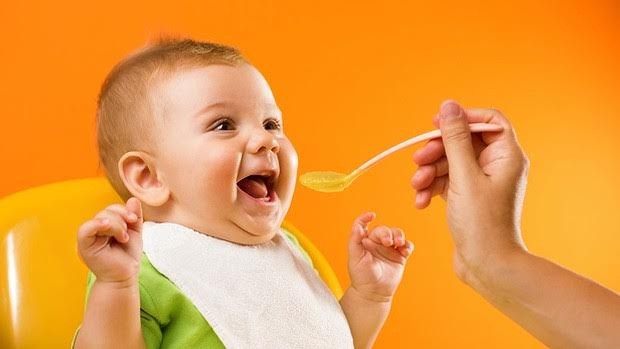 Vô tình “hại” con vì cho ăn không đúng cách - 2 Bữa ăn đúng cách sẽ giúp trẻ phát triển lành mạnh nhất