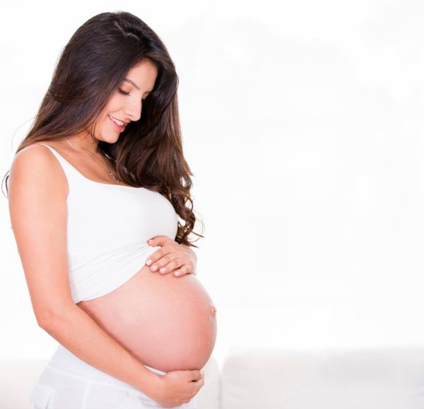 Dưỡng chất cần bổ sung từ trước khi mang thai - 1 Phụ nữ mang thai cần bổ sung sắt, acid
folic… ngay từ trước khi mang thai.