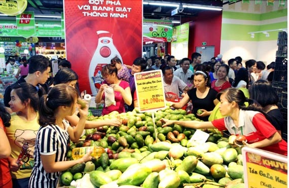 Big C trên “miền đất hứa” Hà Đông - 3 Lãnh đạo Hệ thống siêu thị Big C và khách mời cắt băng khai trương Big C Hồ Gươm”