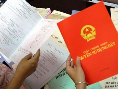 Hầu hết giấy chứng nhận quyền sử dụng đất vẫn do người chồng đứng tên.
