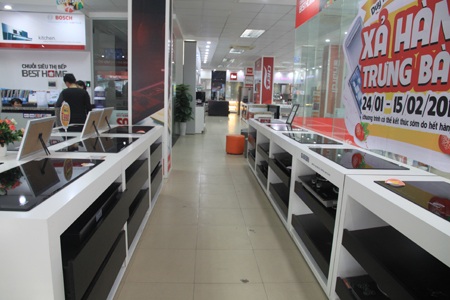 Hoa mắt trước "ma trận" bếp từ - 2 Mua bếp từ chính hãng để được hưởng bảo hành, bảo trì chính hãng