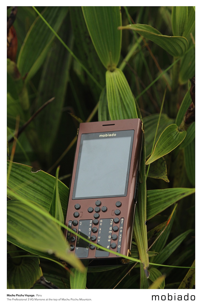 Mobiado ra mắt điện thoại du hành