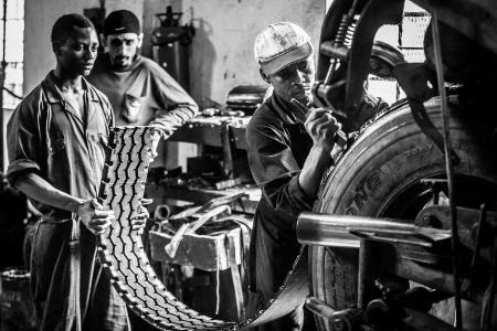 Ta-lông mới - Pauline Opmeer (Tanzania)