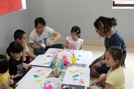 Bữa tiệc của Zó: Bảo tồn và phát triển nghề giấy Dó thủ công truyền thống - 3 Trẻ em cùng trải nghiệm