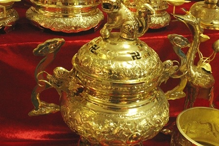 Sản phẩm trạm khắc từ đồng vàng