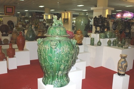 Gốm sứ Bát  Tràng