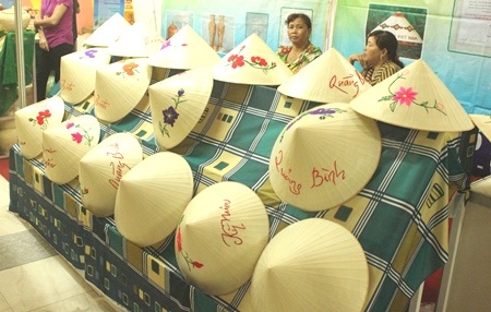 Làng nón lá Mỹ Trạch (Quảng Bình) có tuổi đời hàng trăm năm