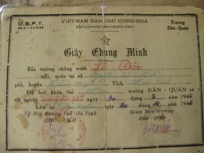 Bộ sưu tập độc đáo của thầy giáo 83 tuổi - 13 Giấy chứng minh năm 1946