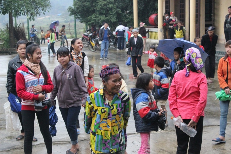 Người đồng bào Chứt phấn khởi chuẩn bị đón Tết