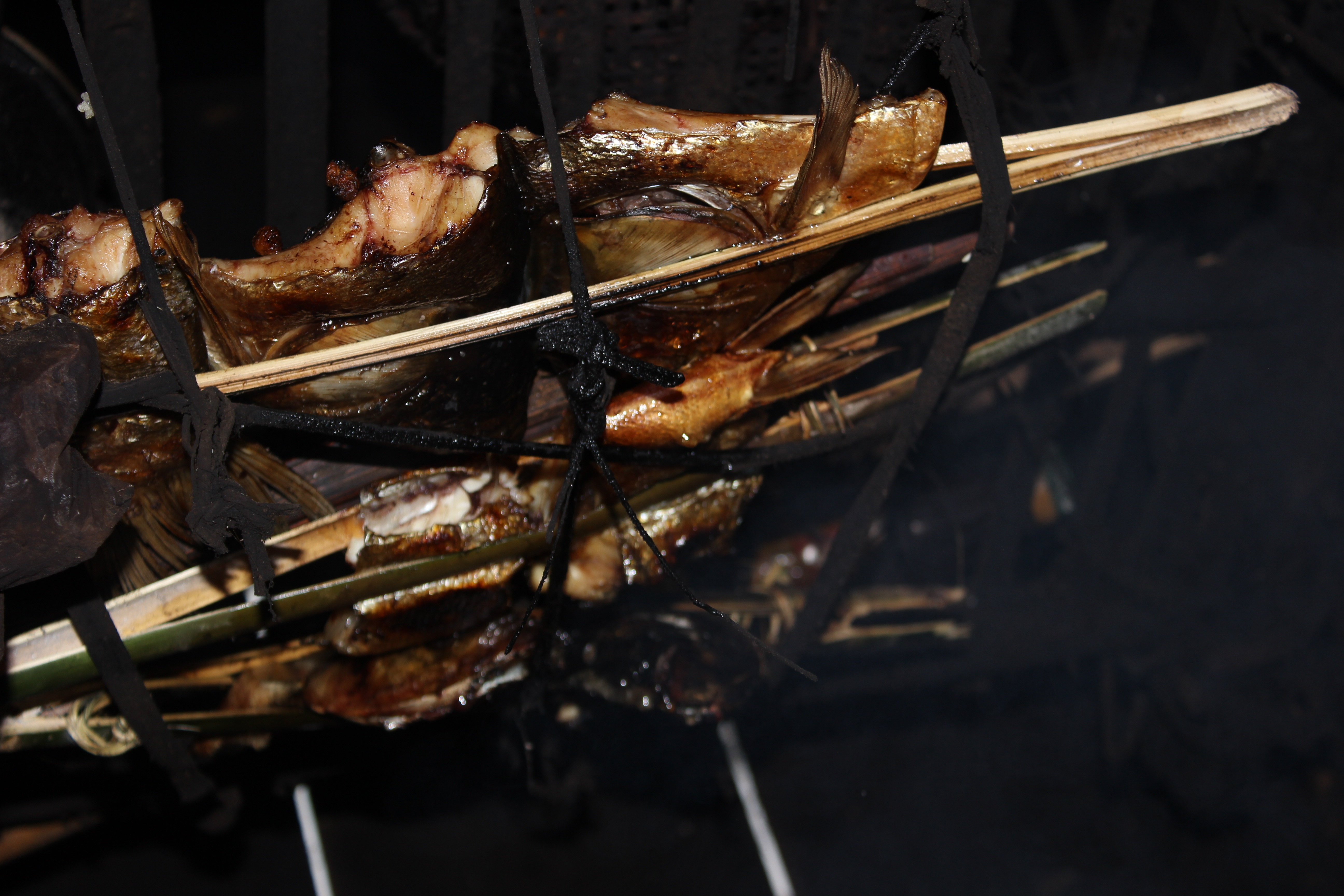 gác trên chạn để dự trữ