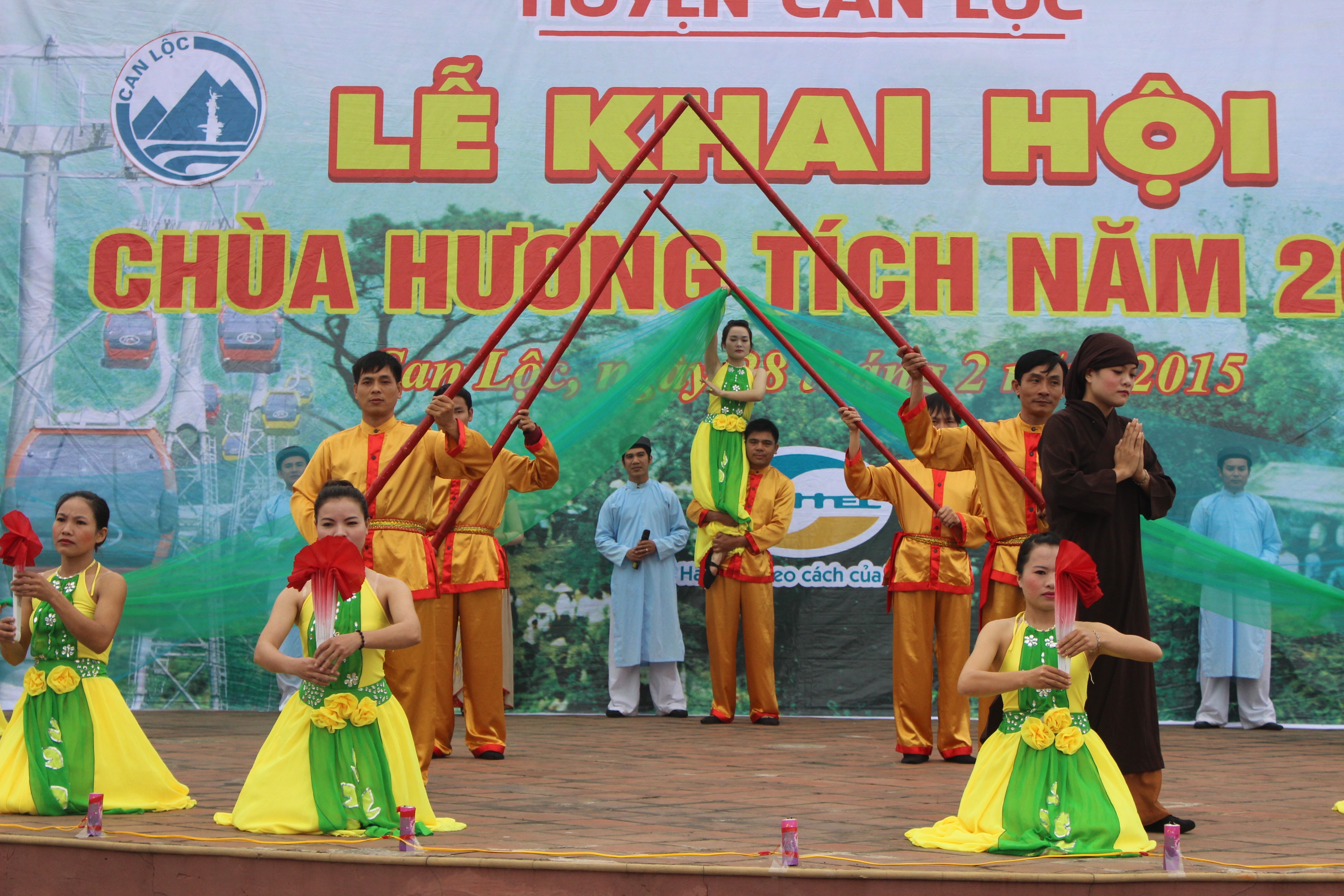 Các tiết mục văn nghệ với âm hưởng dân ca ví dặm