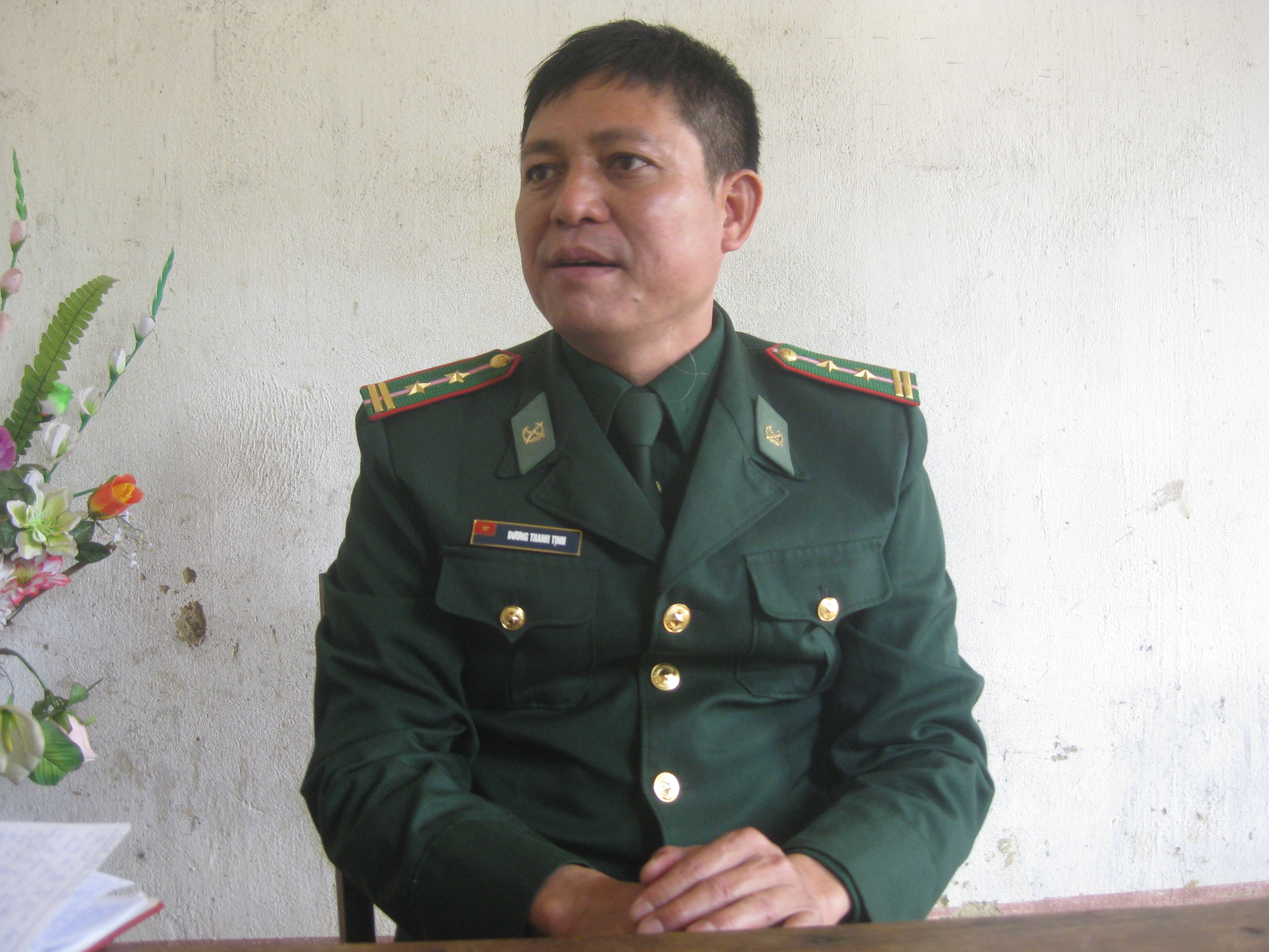 Người con thủy chung của đồng bào Chứt - 1 Người con thủy chung của đồng bào Chứt