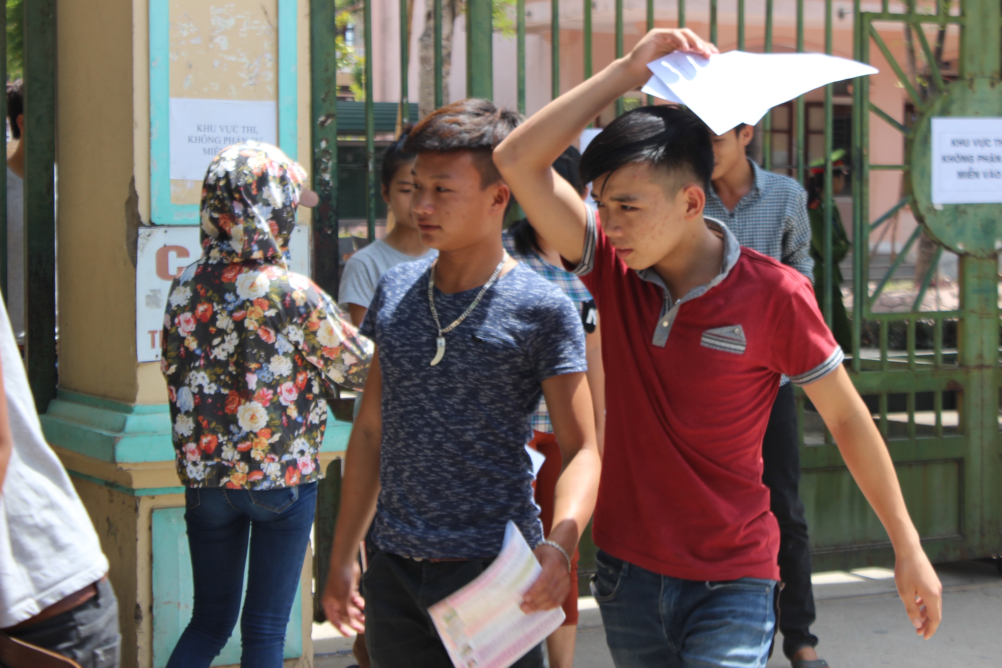 Thí sinh rời phòng thí sớm khá nhiều