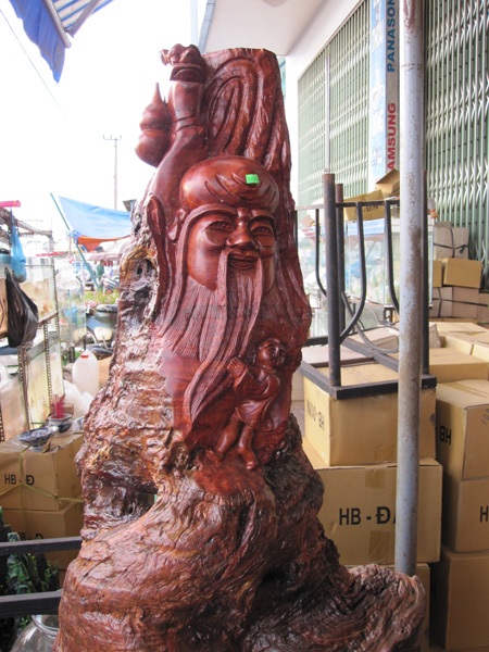 Những món hàng cực “độc” ở Phố núi - 10