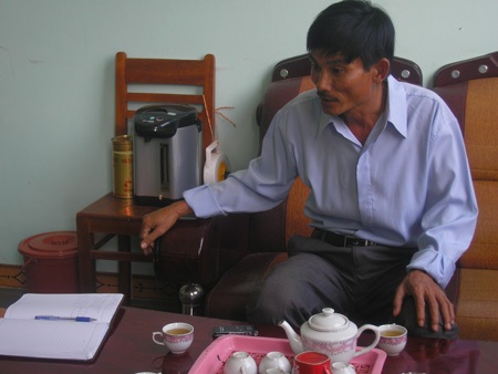 Một phụ nữ bị vợ chủ tịch xã đánh đập dã man