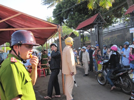 Cháy nhà lúc nửa đêm, 3 chị em chết thảm