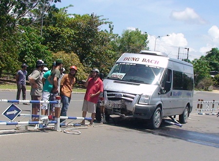 Chiếc xe mất lái may mắn chưa gây ra hậu quả gì đáng tiếc