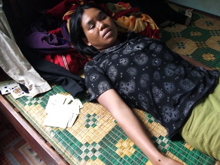 Chị Rắp đau đớn kể lại những ngày trong rẫy cà phê của 2 mẹ con