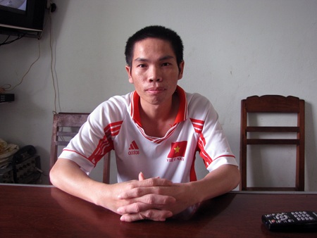 Cường tại cơ quan Công an