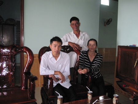 Dù mưu sinh vất vả nhưng bố mẹ Văn luôn tạo điều kiện tốt nhất cho con mình học