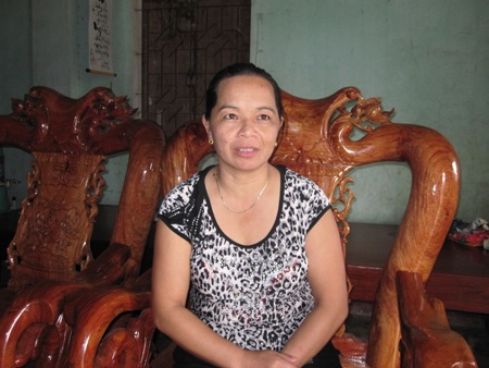 Cô giáo Hoàng Thị Nga kể lại câu cách níu học trò với con chữ.