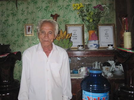 Gia đình ông A đã bị đẩy vào hộ nghèo vì chính quyền thu hồi đất