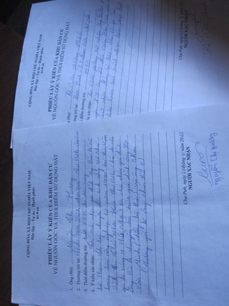 Một số hộ gia đình xác minh nguồn gốc đất nhà ông A