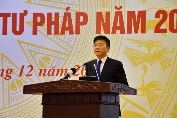 Bộ trưởng Bộ Tư pháp Lê Thành Long,