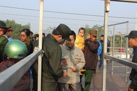 Vé vào sân 50.000 đồng.