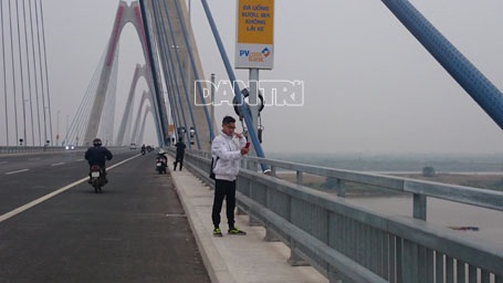 Khi vắng bóng lực lượng CSGT, nhiều người vẫn tranh thủ vi phạm...