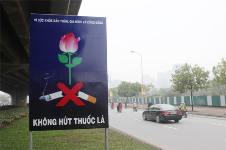Ấn tượng những áp phích “không hút thuốc lá” vừa xuất hiện ở Hà Nội - 12 Nguyễn
Dương