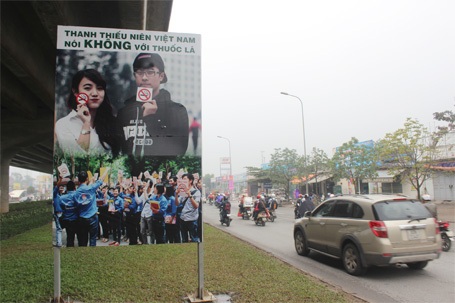 Ấn tượng những áp phích “không hút thuốc lá” vừa xuất hiện ở Hà Nội - 3 Nguyễn
Dương