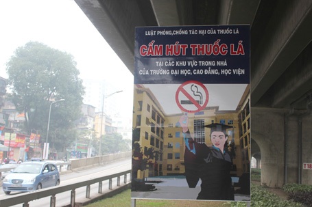 Ấn tượng những áp phích “không hút thuốc lá” vừa xuất hiện ở Hà Nội - 6 Nguyễn
Dương