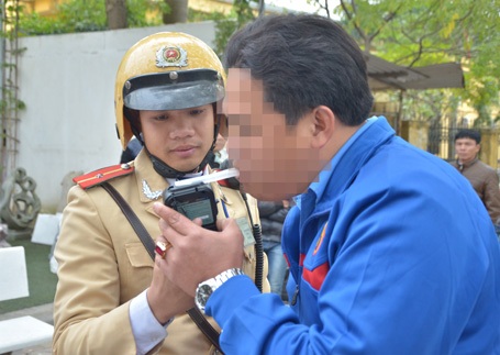 Gần 700 tài xế ma men đã bị CSGT Hà Nội xử phạt trong vòng 30 ngày