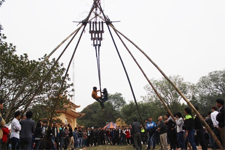 Không để liền anh liền chị hội Lim “ngả nón xin tiền” - 9 Trò chơi đánh đu