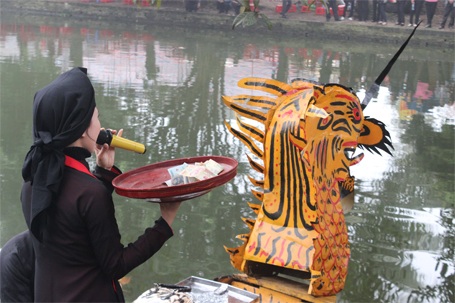 Khi tiền đầy cháp..