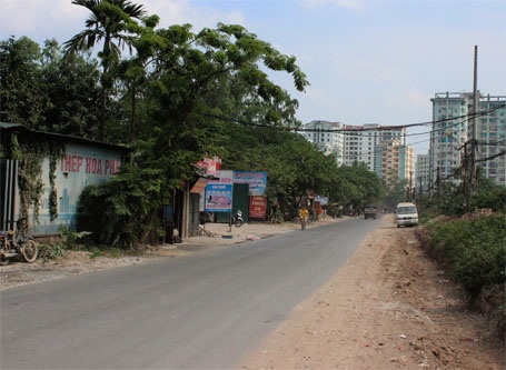 Con đường “khổ ải” bậc nhất Hà Nội đã được “hồi sinh” - 3 Hệ thống thoát nước đang được thi công...