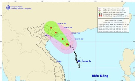 Bão số 1 đã “đổ bộ” vào đảo Hải Nam - Trung Quốc - 1 Sáng nay (23/6), bão số 1 đã đổ bộ lên đảo Hải Nam của Trung Quốc