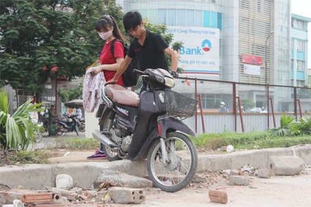 Nhiều xe đã bị mắc kẹt như thế này