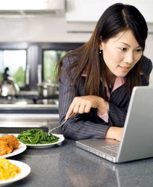 Giá đắt cho những người “tham công tiếc việc”    - 1