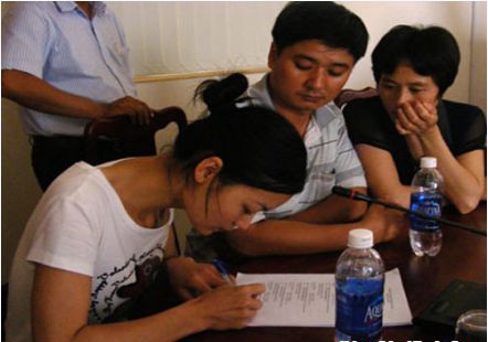 Tôi phải làm gì để lấy lại tiền "chạy" việc? - 1