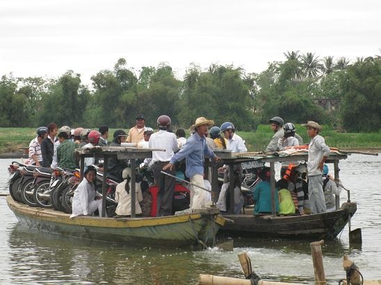Những chuyến đò đánh cược với tử thần