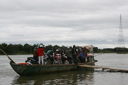 Những chuyến đò đánh cược với tử thần