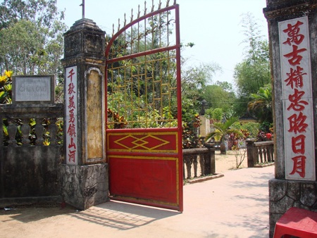 Chiếm đất di tích lịch sử cấp quốc gia để "chia lô bán nền" - 4 Chiếm đất di tích lịch sử cấp quốc gia để chia lô bán nền